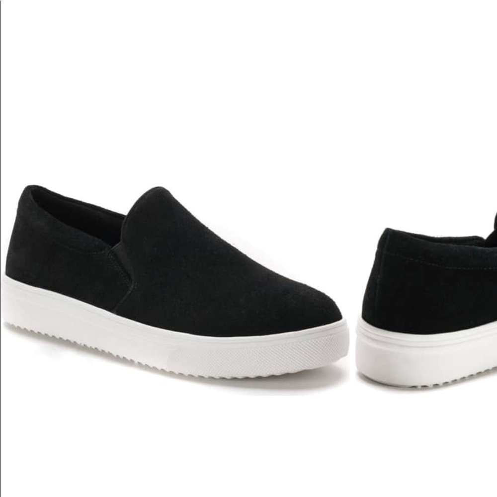 BLONDO GRACIE WATER PROOF SLIP ON BLACK SNEAKER